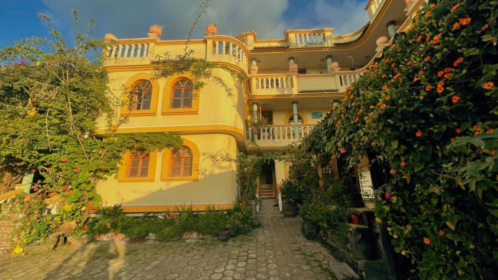Hostal Curinan Отавало Екстериор снимка