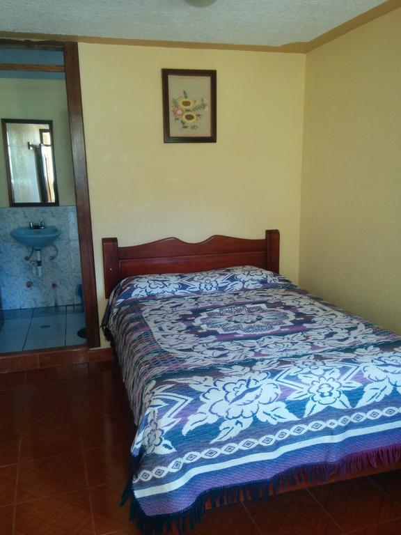 Hostal Curinan Отавало Стая снимка