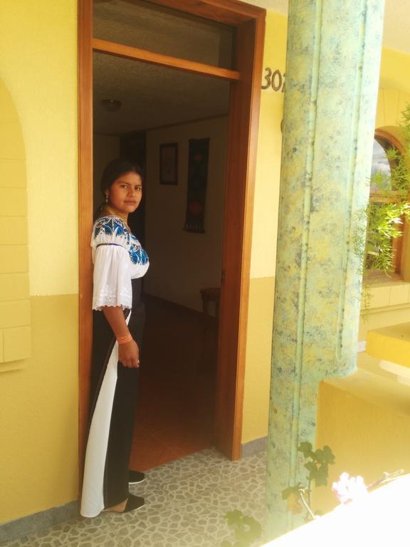 Hostal Curinan Отавало Екстериор снимка