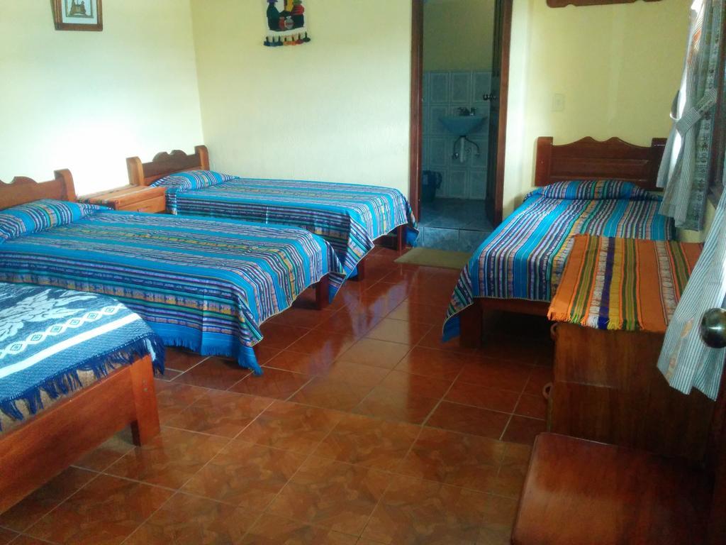 Hostal Curinan Отавало Стая снимка