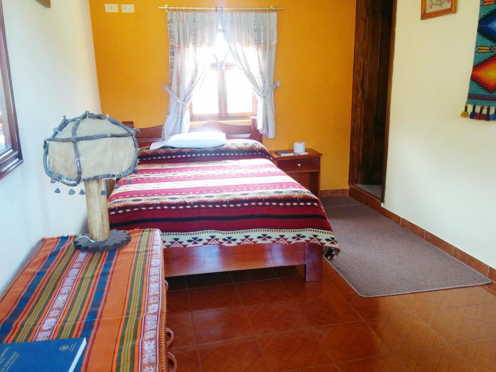 Hostal Curinan Отавало Екстериор снимка