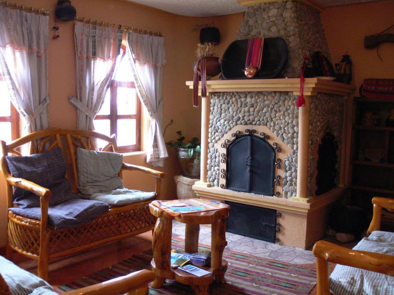 Hostal Curinan Отавало Екстериор снимка