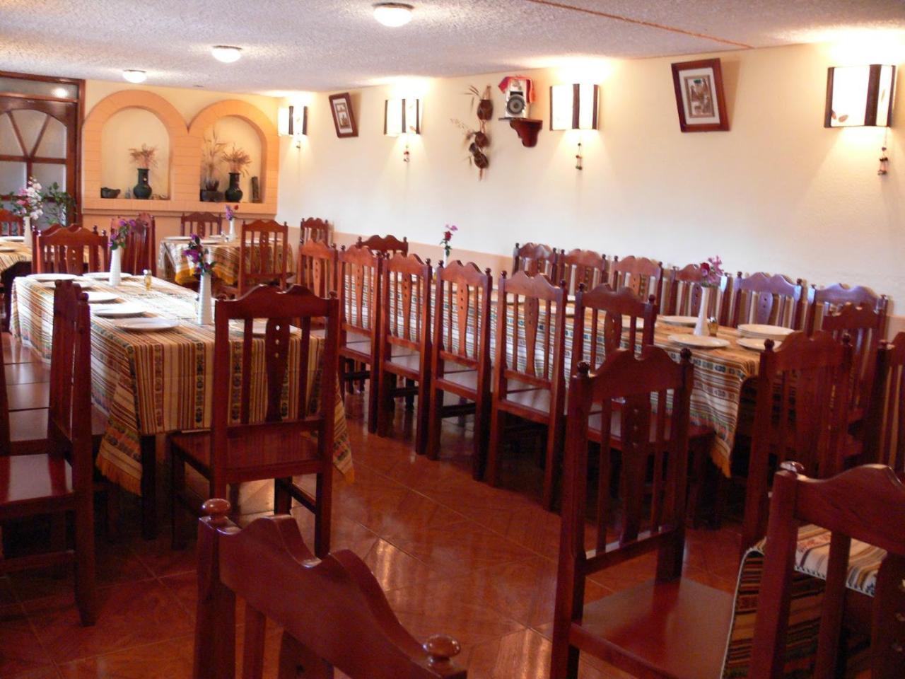 Hostal Curinan Отавало Екстериор снимка