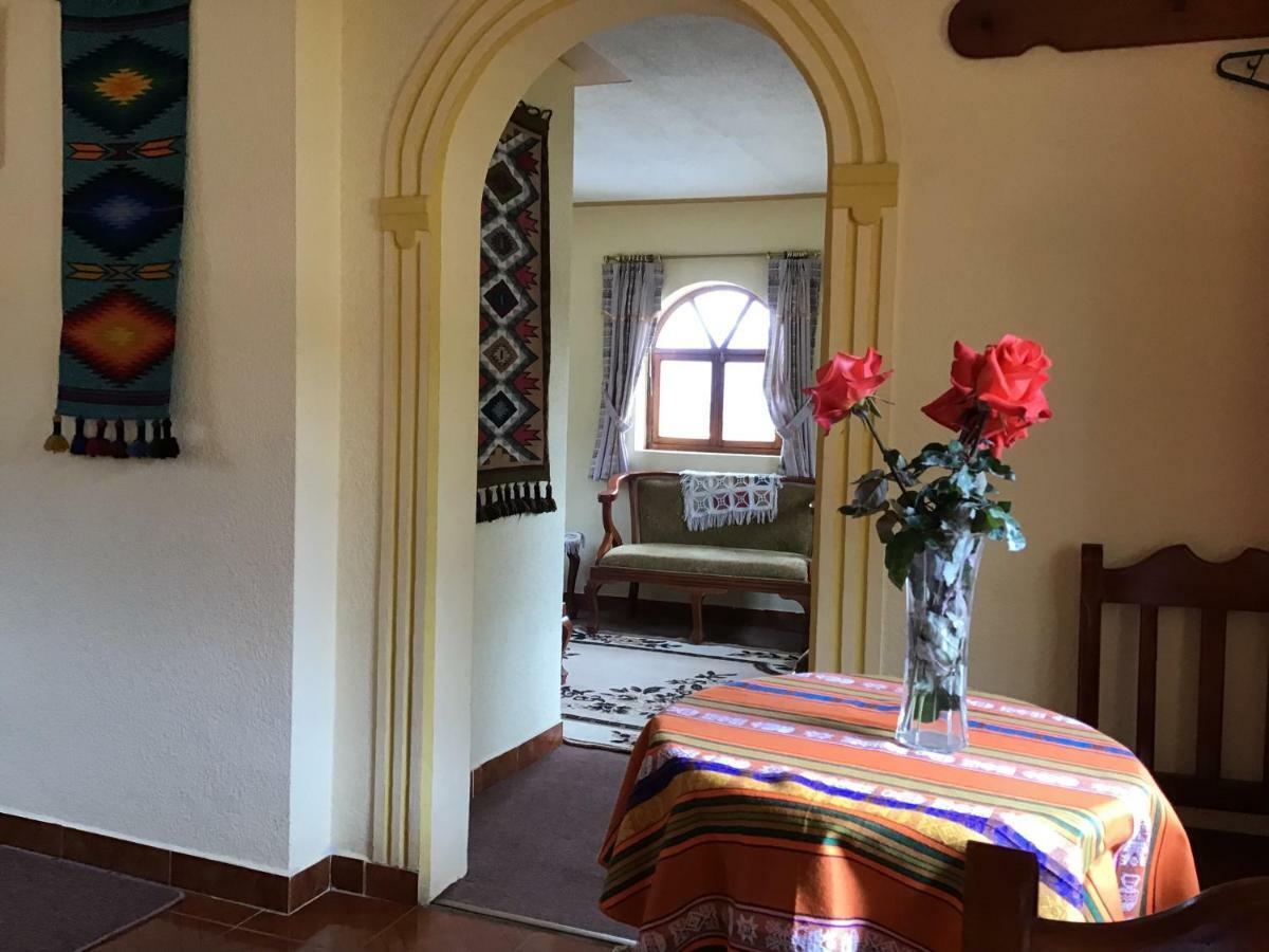 Hostal Curinan Отавало Екстериор снимка